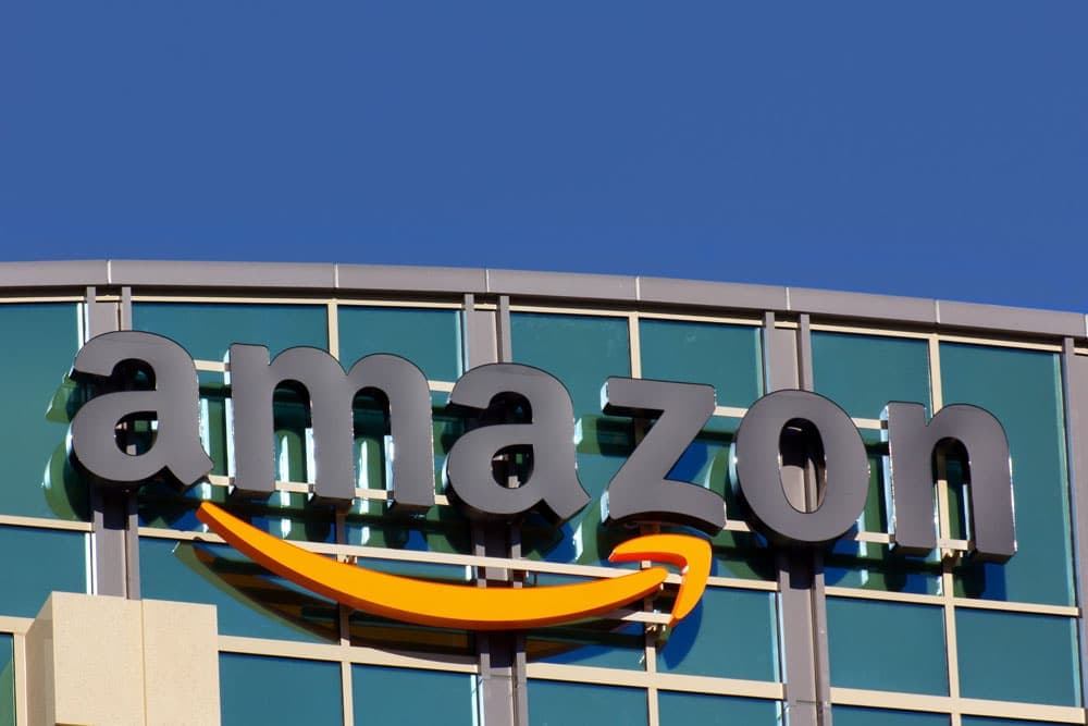 How Can Manufacturers Compete With Amazon in 2021?
